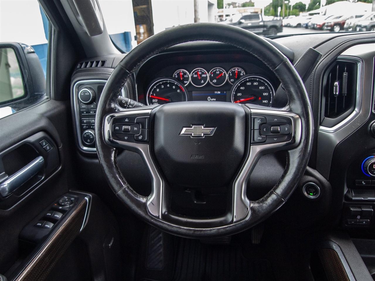 Chevrolet Silverado 1500 4WD Crew Cab 147" RST 2020