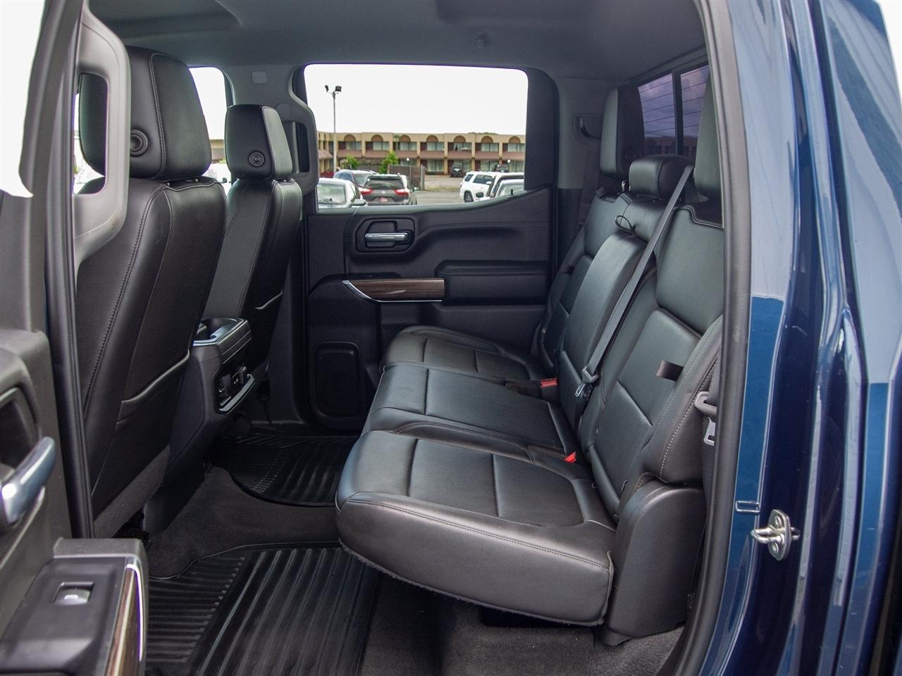 Chevrolet Silverado 1500 4WD Crew Cab 147" RST 2020