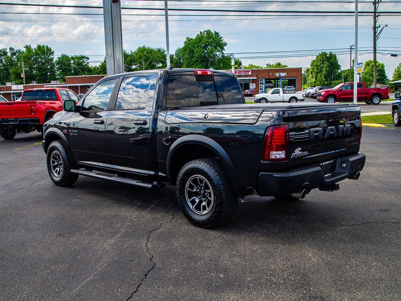 RAM 1500 Rebel 4x4 Crew Cab 5'7" Box 2017