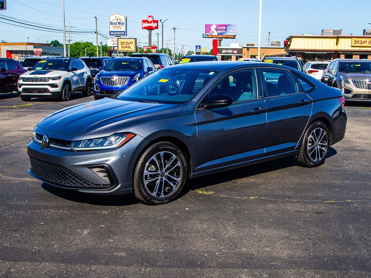 Volkswagen Jetta Sport Auto 2025