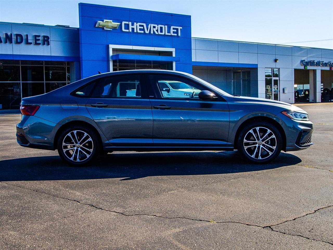 Volkswagen Jetta Sport Auto 2025