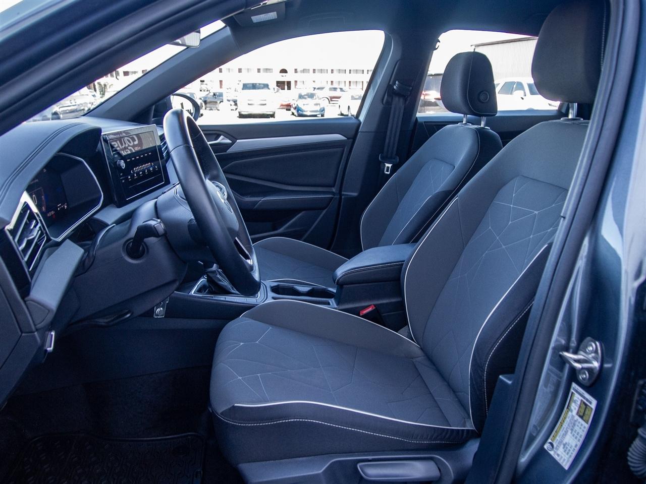 Volkswagen Jetta Sport Auto 2025