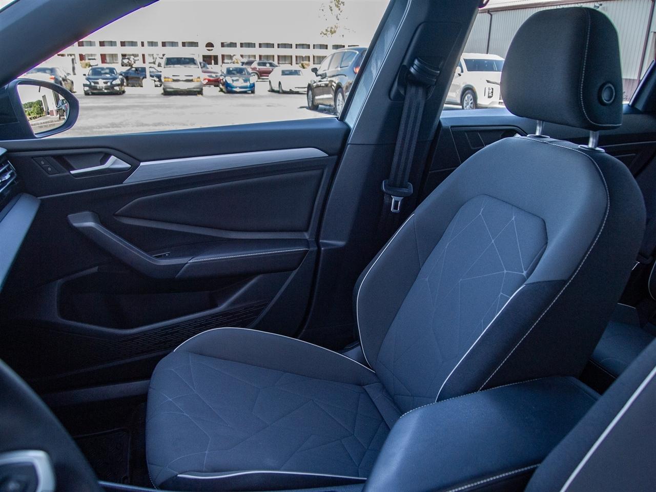 Volkswagen Jetta Sport Auto 2025