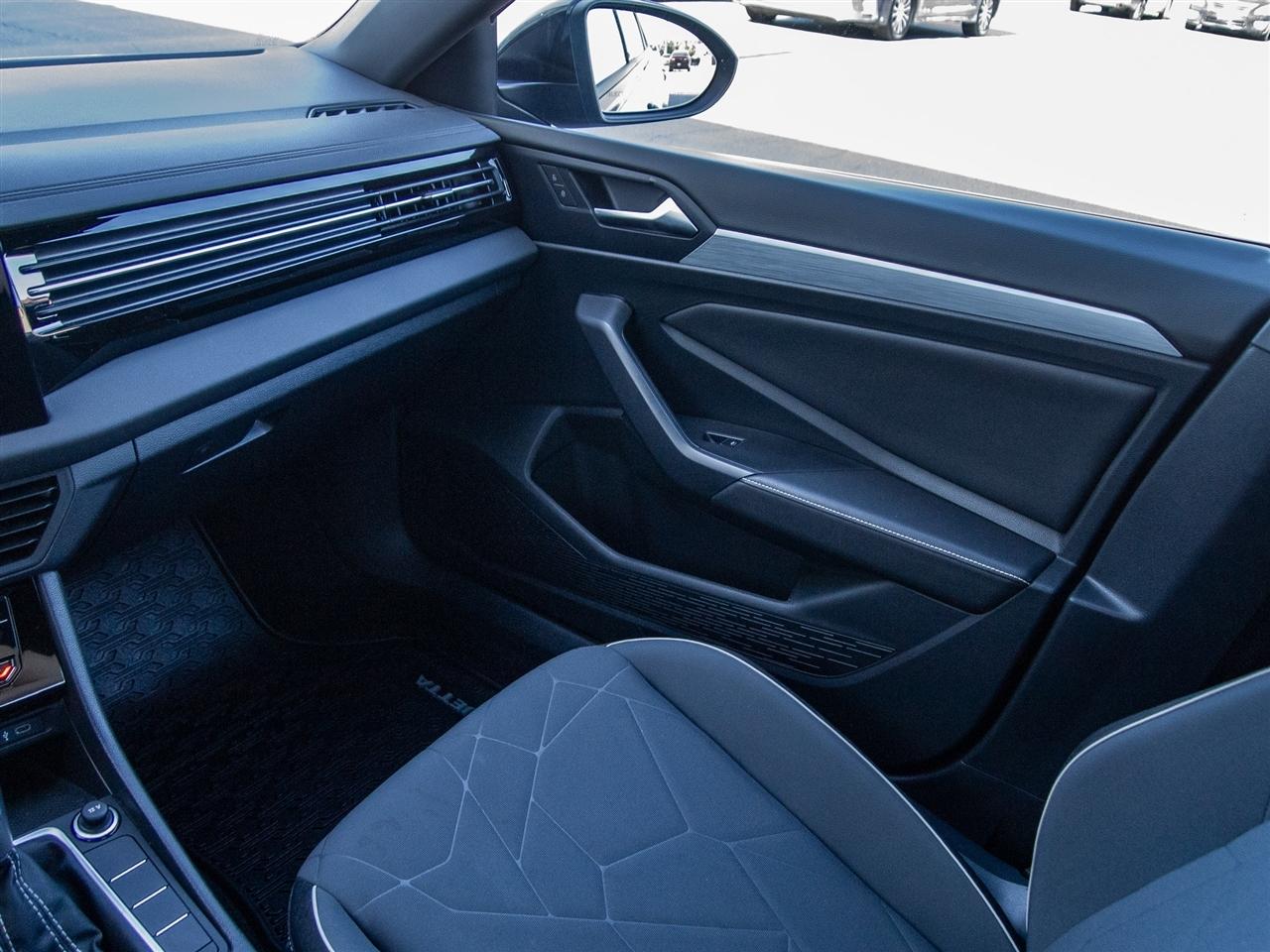 Volkswagen Jetta Sport Auto 2025