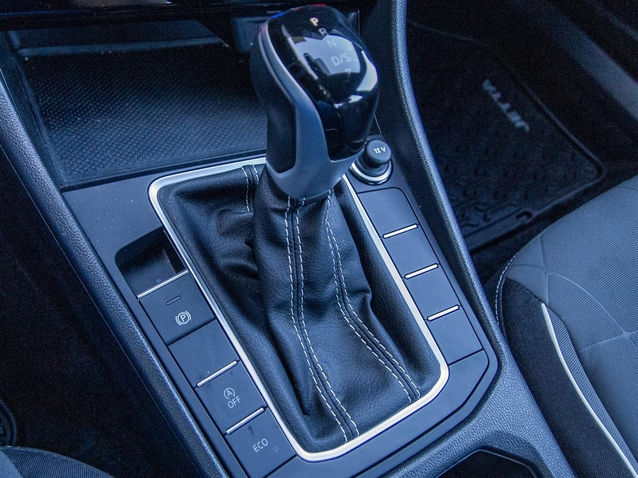 Volkswagen Jetta Sport Auto 2025
