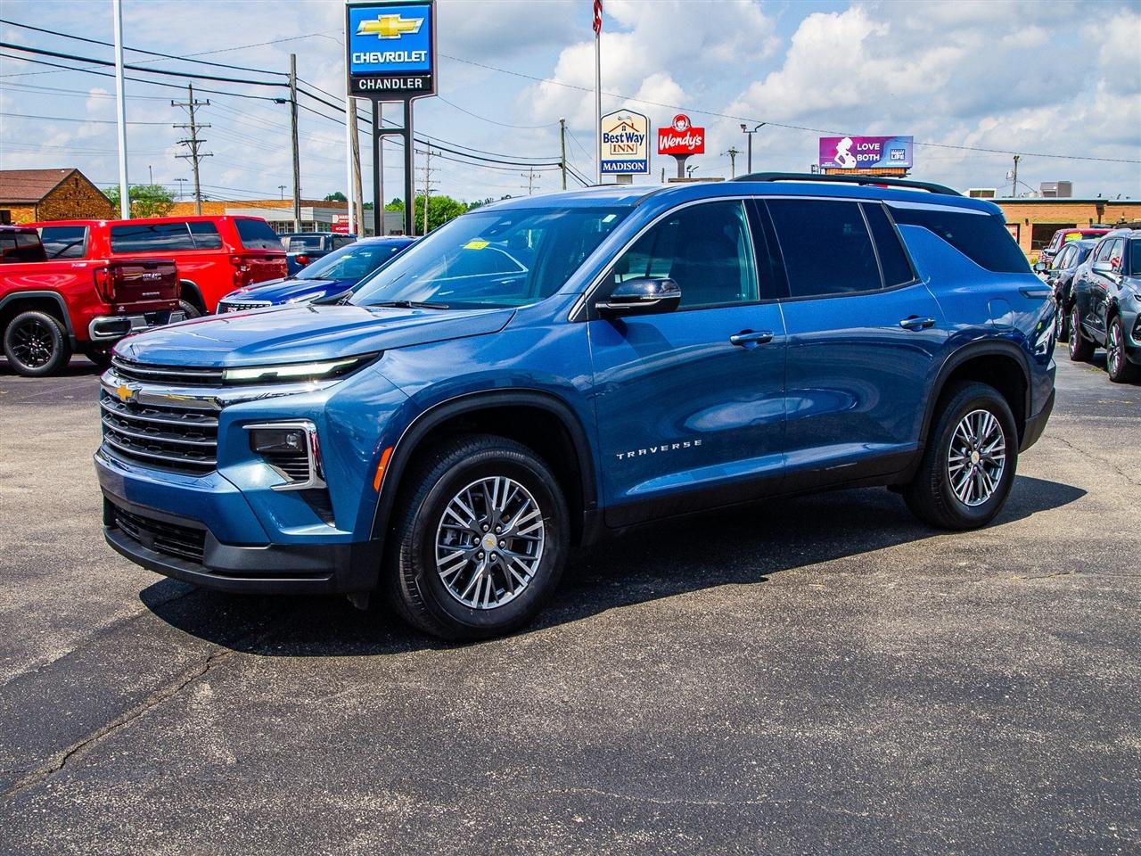 Chevrolet Traverse FWD 4dr LT w/1LT 2025