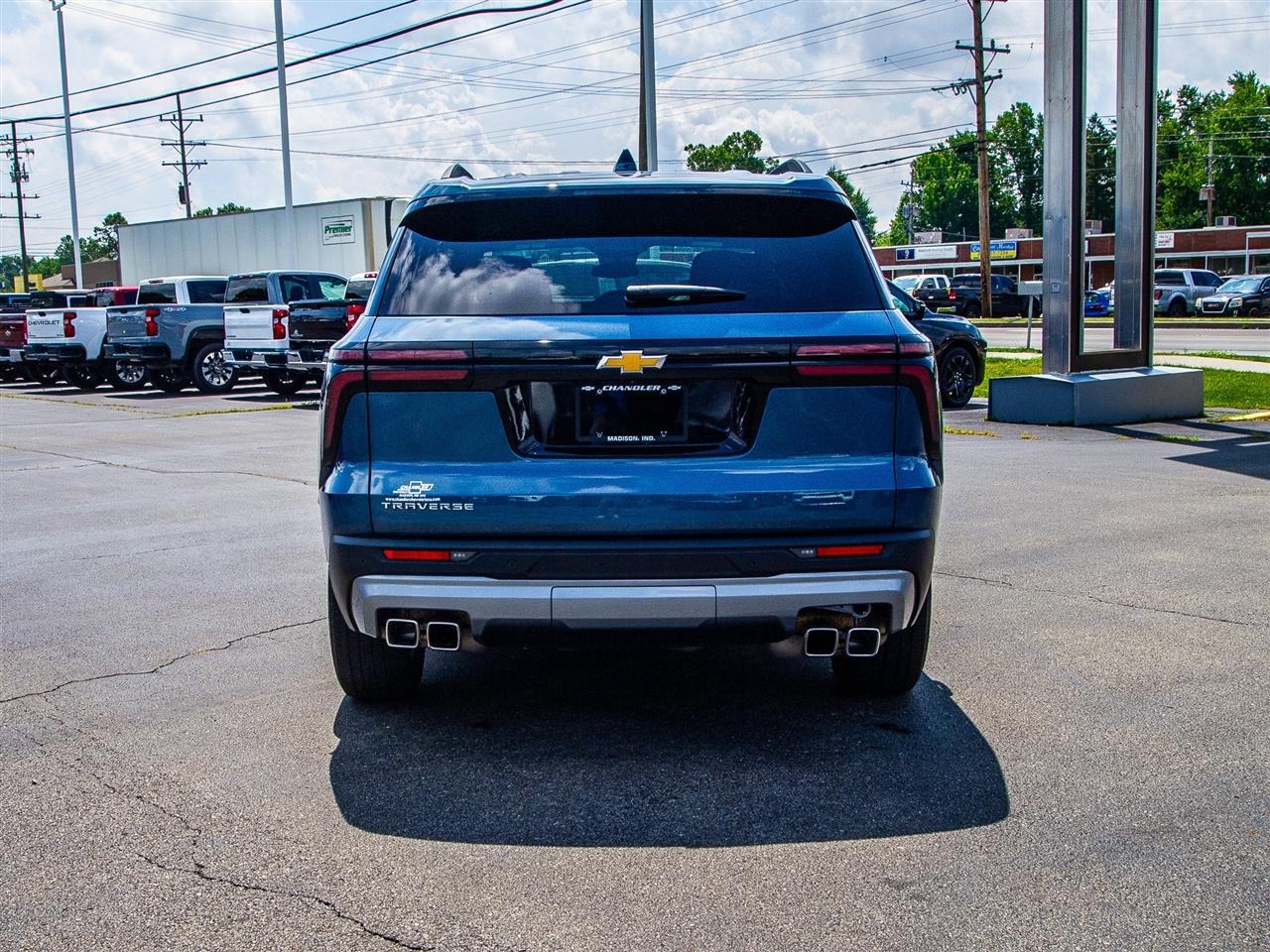 Chevrolet Traverse FWD 4dr LT w/1LT 2025