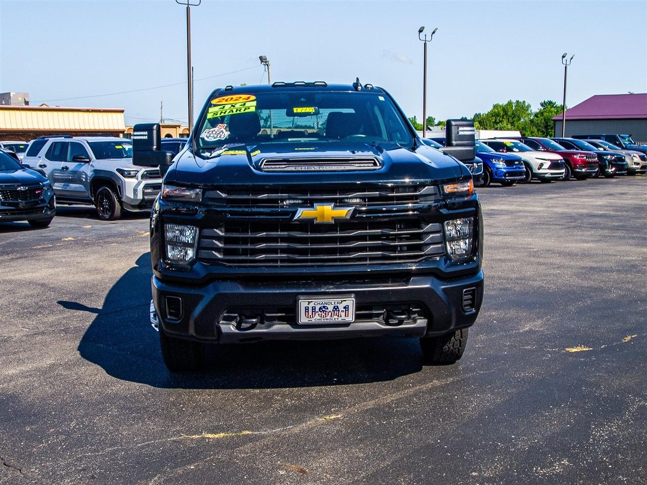 Chevrolet Silverado 3500HD 4WD Crew Cab 172" Work Truck 2024