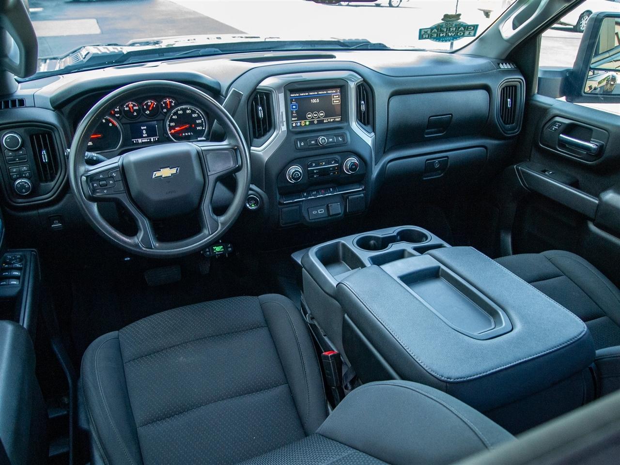 Chevrolet Silverado 3500HD 4WD Crew Cab 172" Work Truck 2024