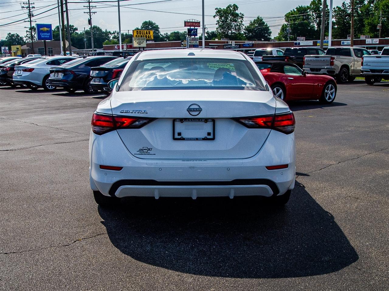 Nissan Sentra SV CVT 2025