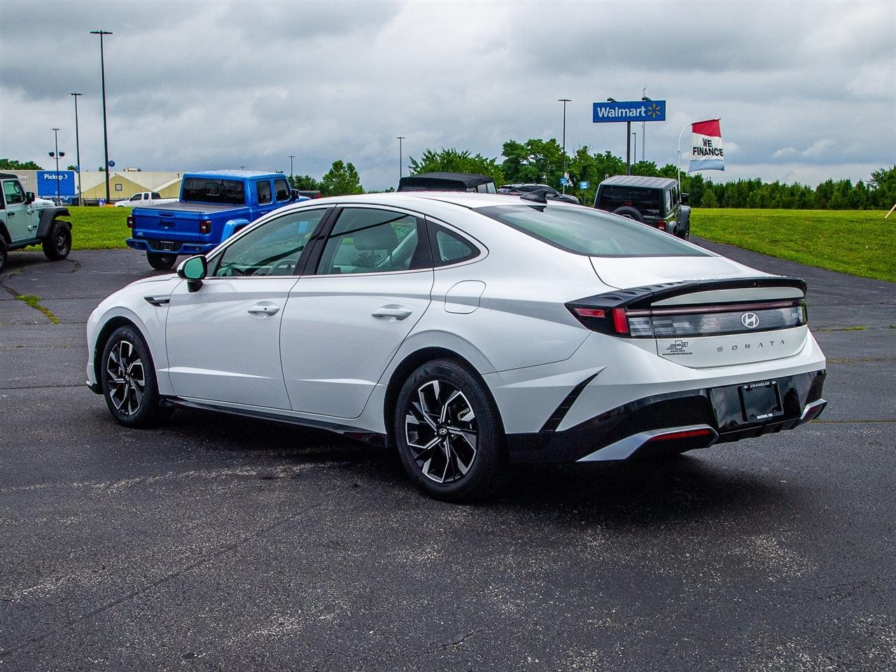 Hyundai Sonata SEL FWD 2025