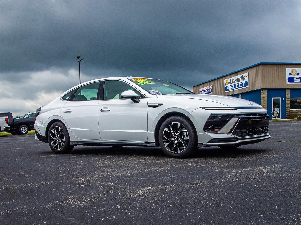 Hyundai Sonata SEL FWD 2025