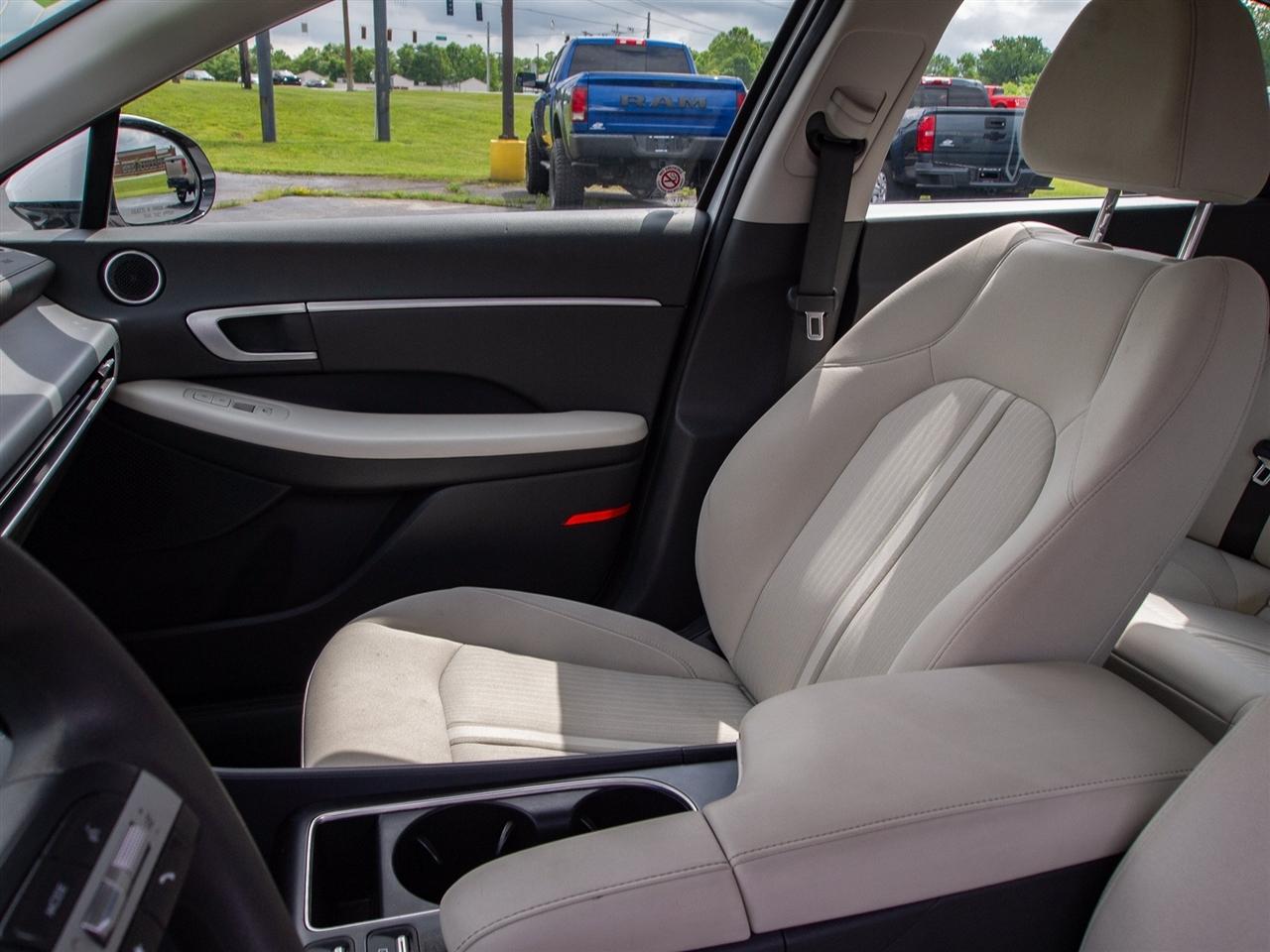 Hyundai Sonata SEL FWD 2025