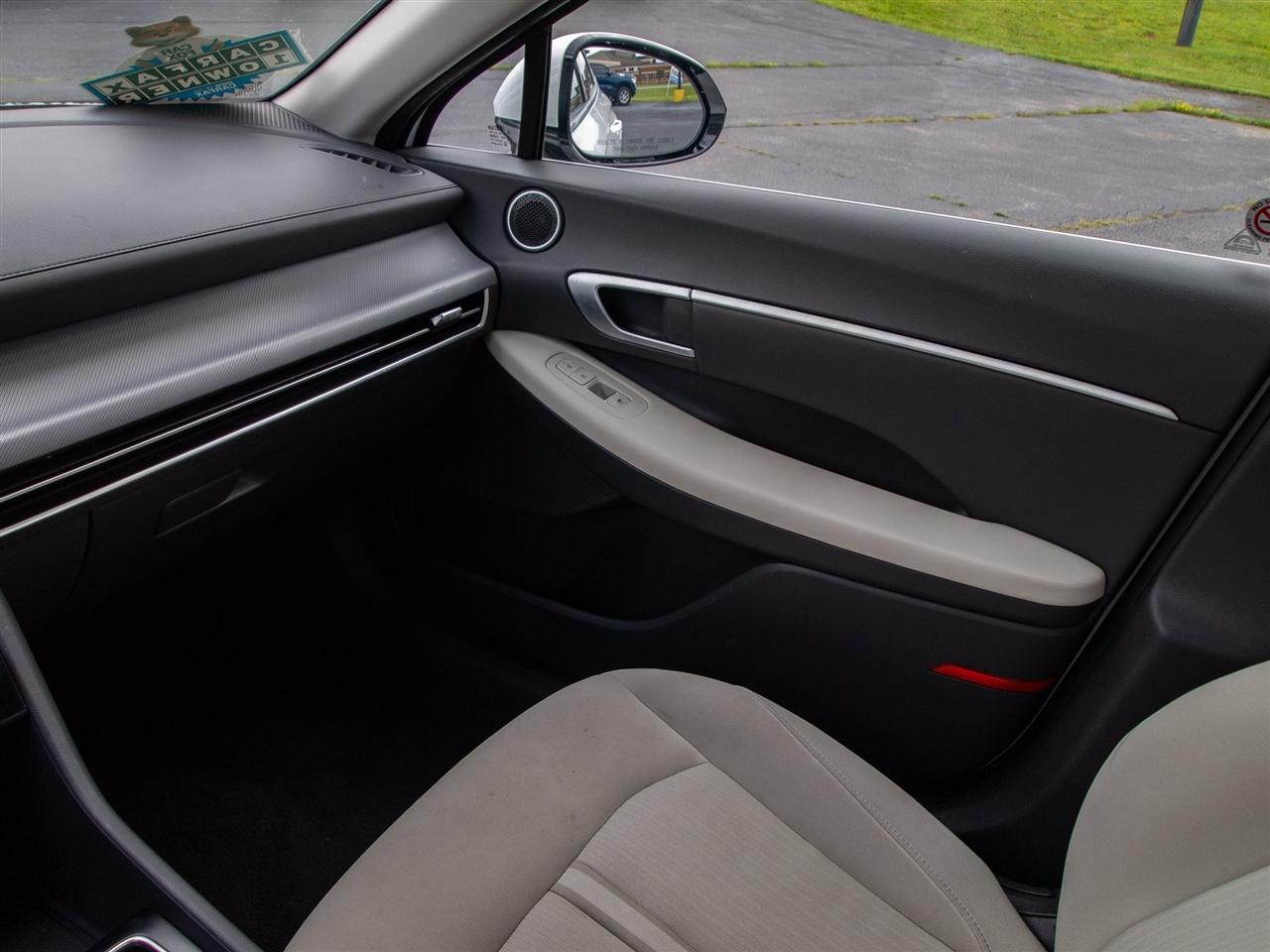 Hyundai Sonata SEL FWD 2025