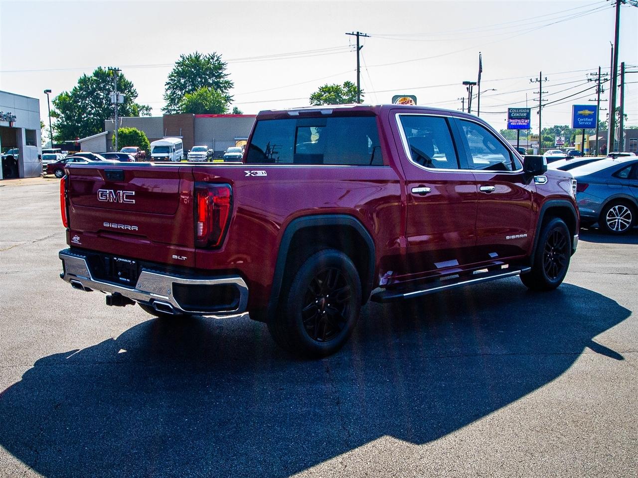 GMC Sierra 1500 4WD Crew Cab 147" SLT 2023