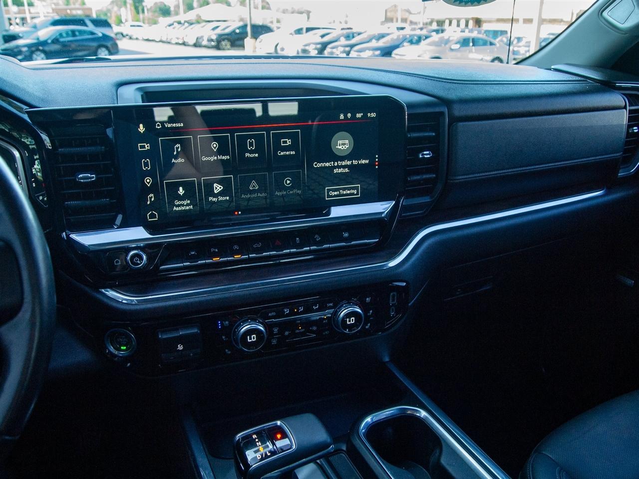 GMC Sierra 1500 4WD Crew Cab 147" SLT 2023