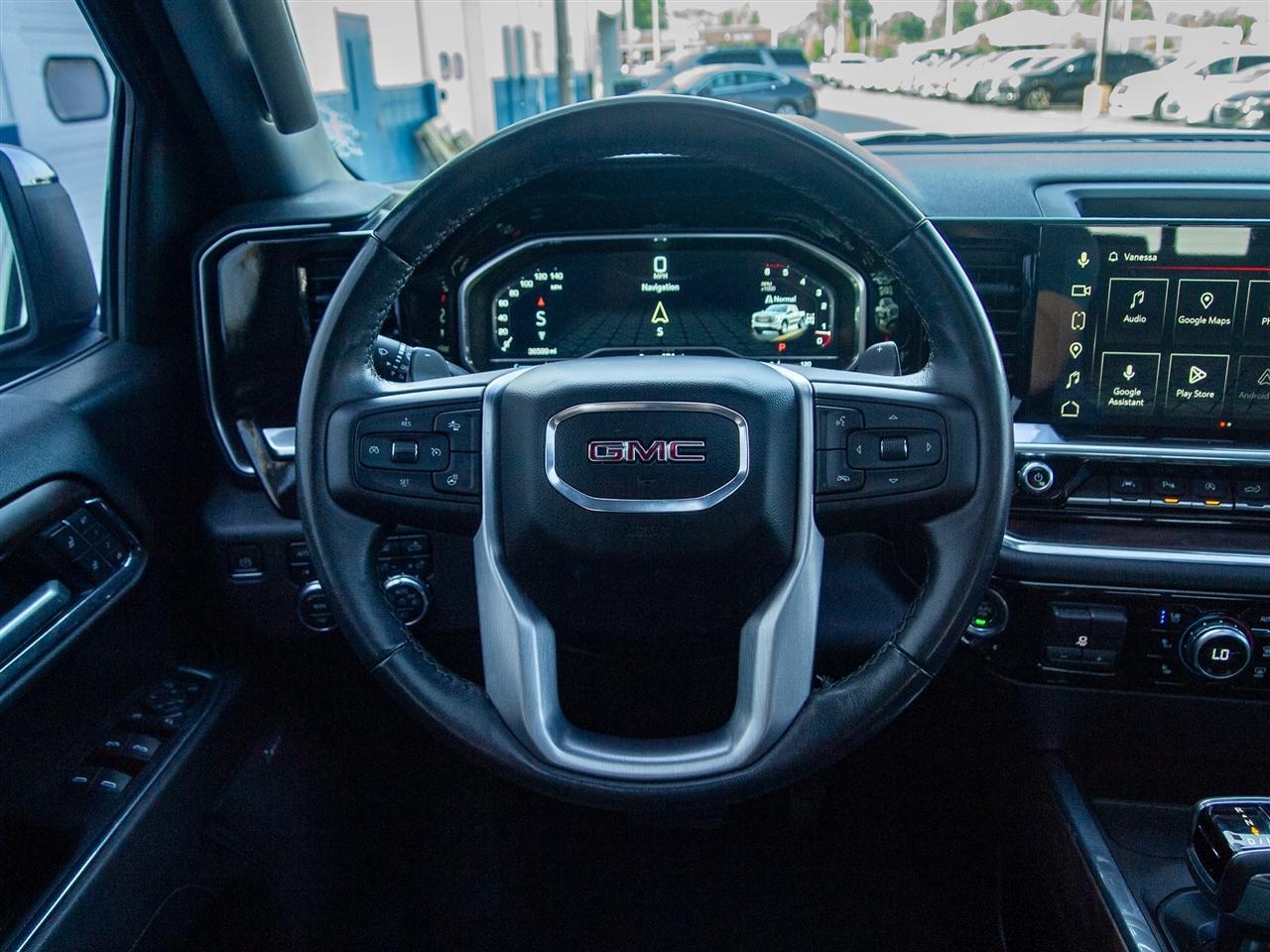 GMC Sierra 1500 4WD Crew Cab 147" SLT 2023