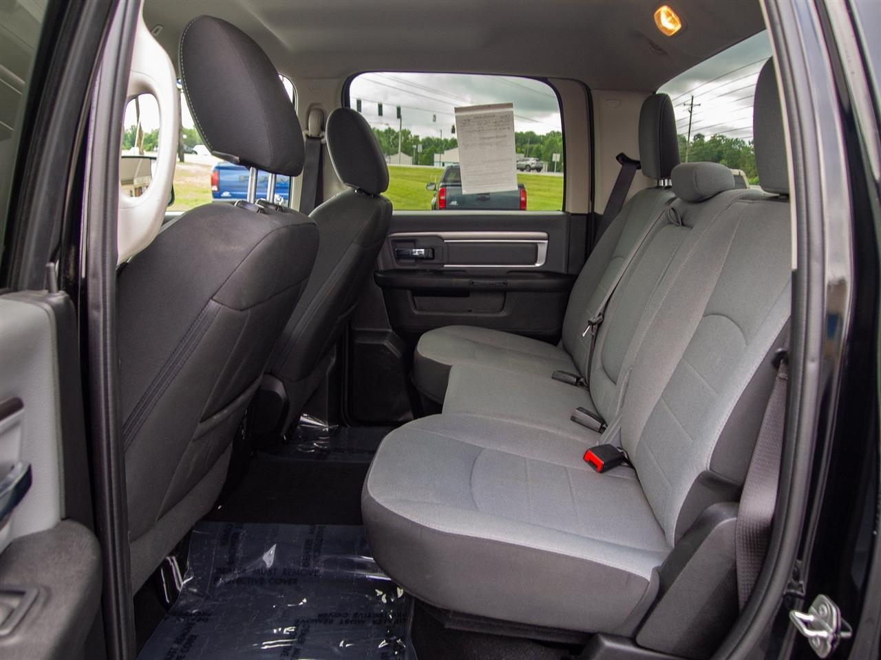 RAM 1500 Classic SLT 4x2 Crew Cab 5'7" Box 2023