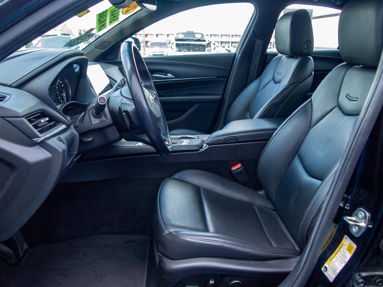 Cadillac CT4 4dr Sdn Premium Luxury 2024