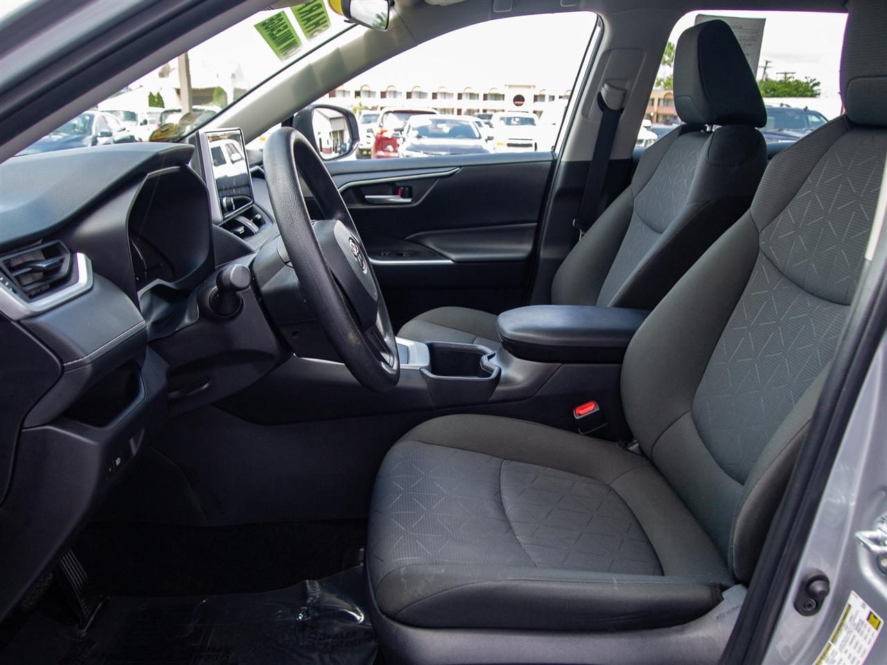 Toyota RAV4 XLE AWD (Natl) 2025