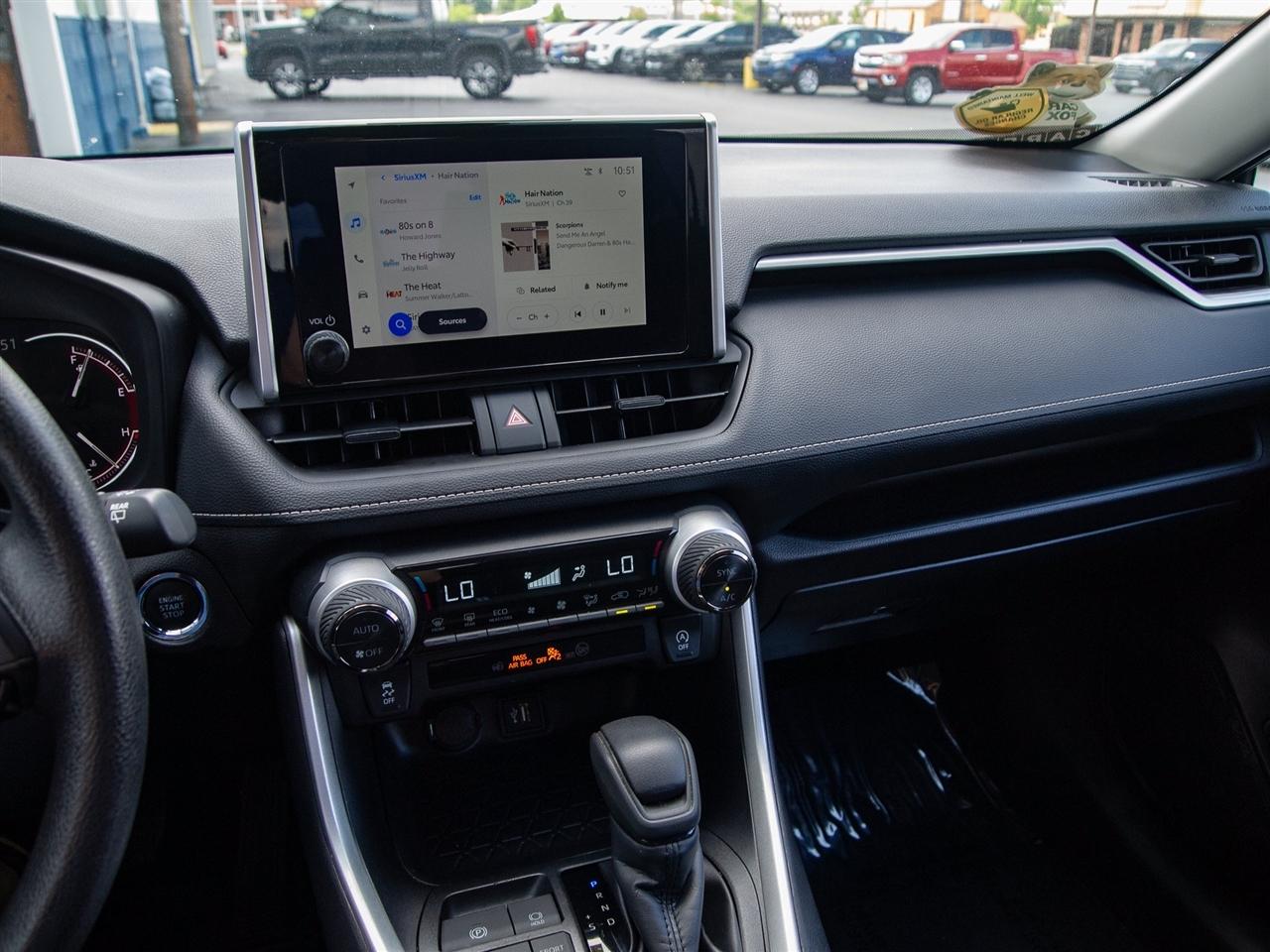 Toyota RAV4 XLE AWD (Natl) 2025
