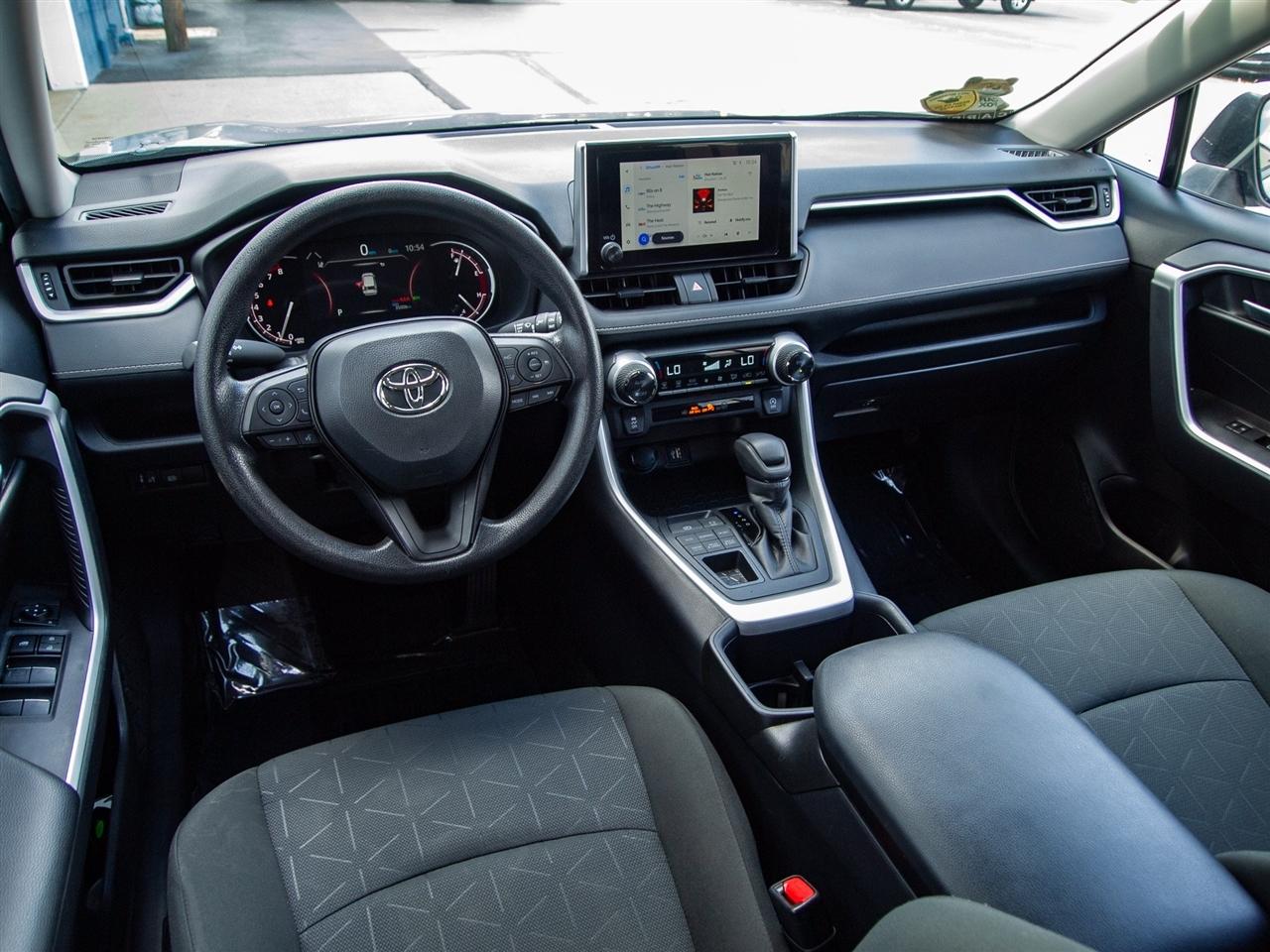 Toyota RAV4 XLE AWD (Natl) 2025