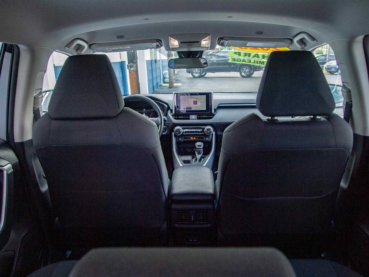 Toyota RAV4 XLE AWD (Natl) 2025