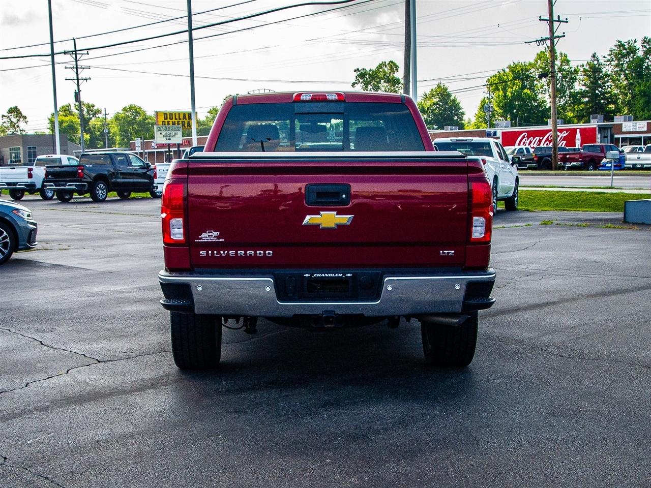 Chevrolet Silverado 1500 4WD Crew Cab 143.5" LTZ w/1LZ 2018