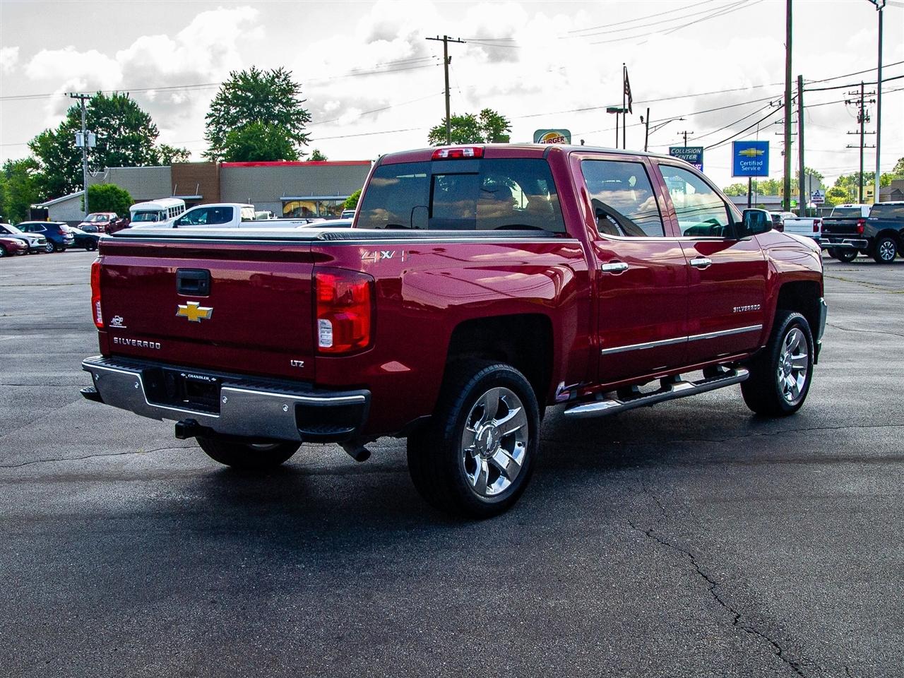 Chevrolet Silverado 1500 4WD Crew Cab 143.5" LTZ w/1LZ 2018