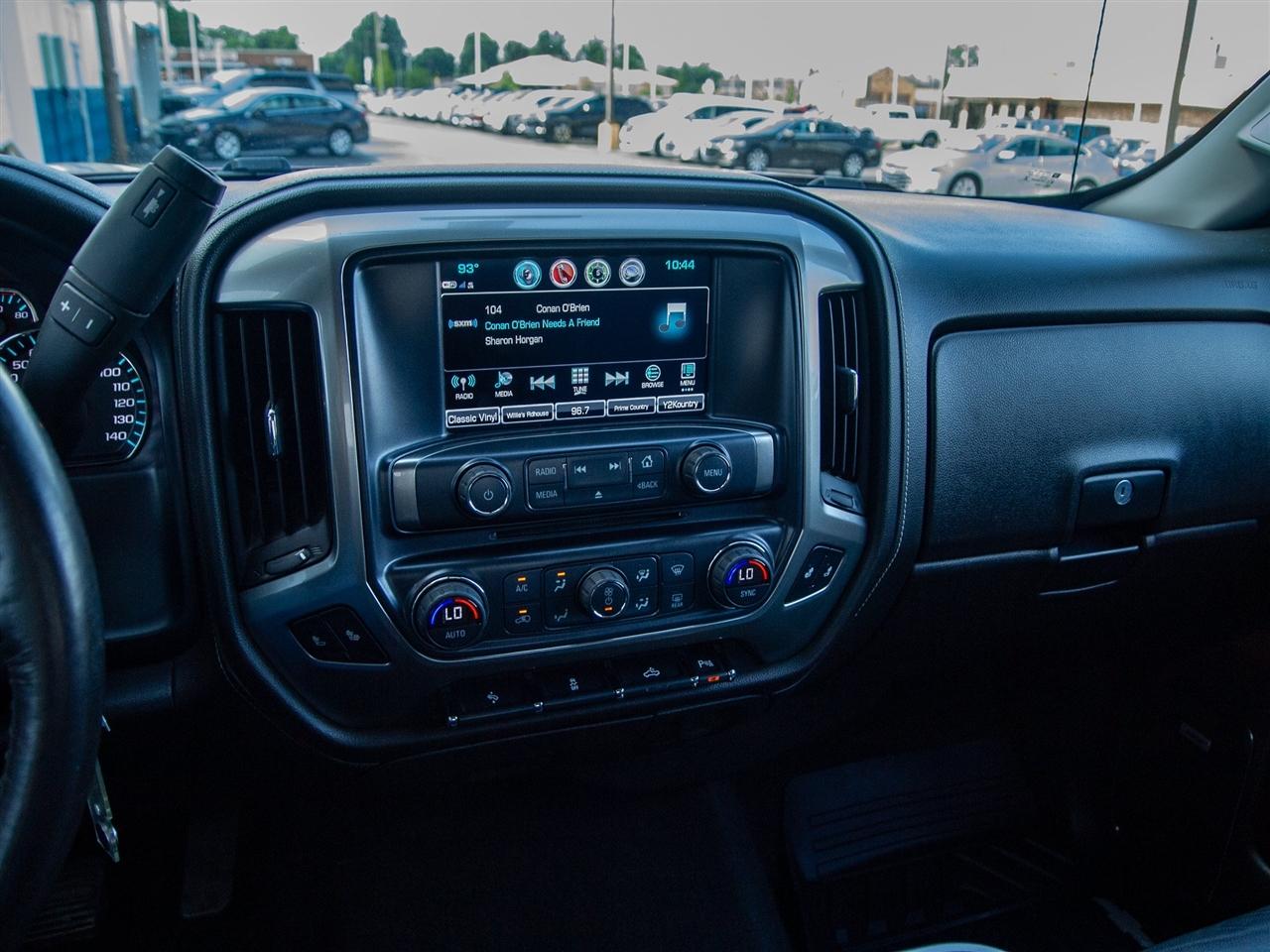 Chevrolet Silverado 1500 4WD Crew Cab 143.5" LTZ w/1LZ 2018