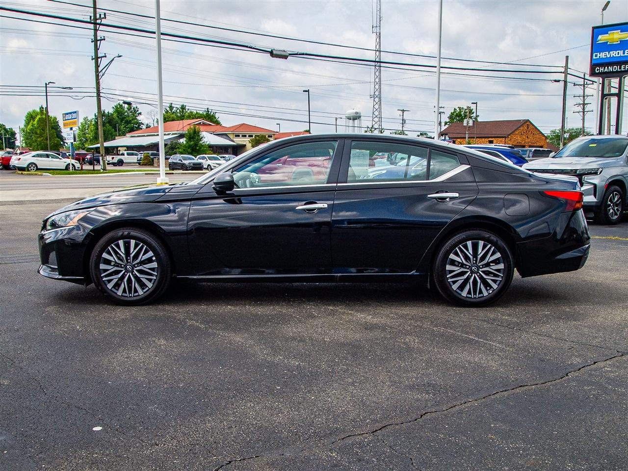 Nissan Altima SV FWD 2025
