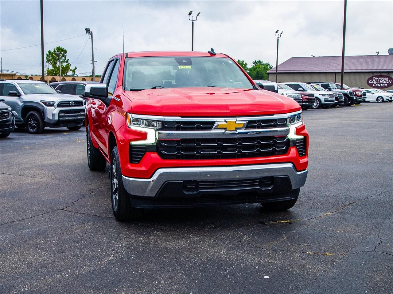 Chevrolet Silverado 1500 4WD Crew Cab 147" LT w/2FL 2023