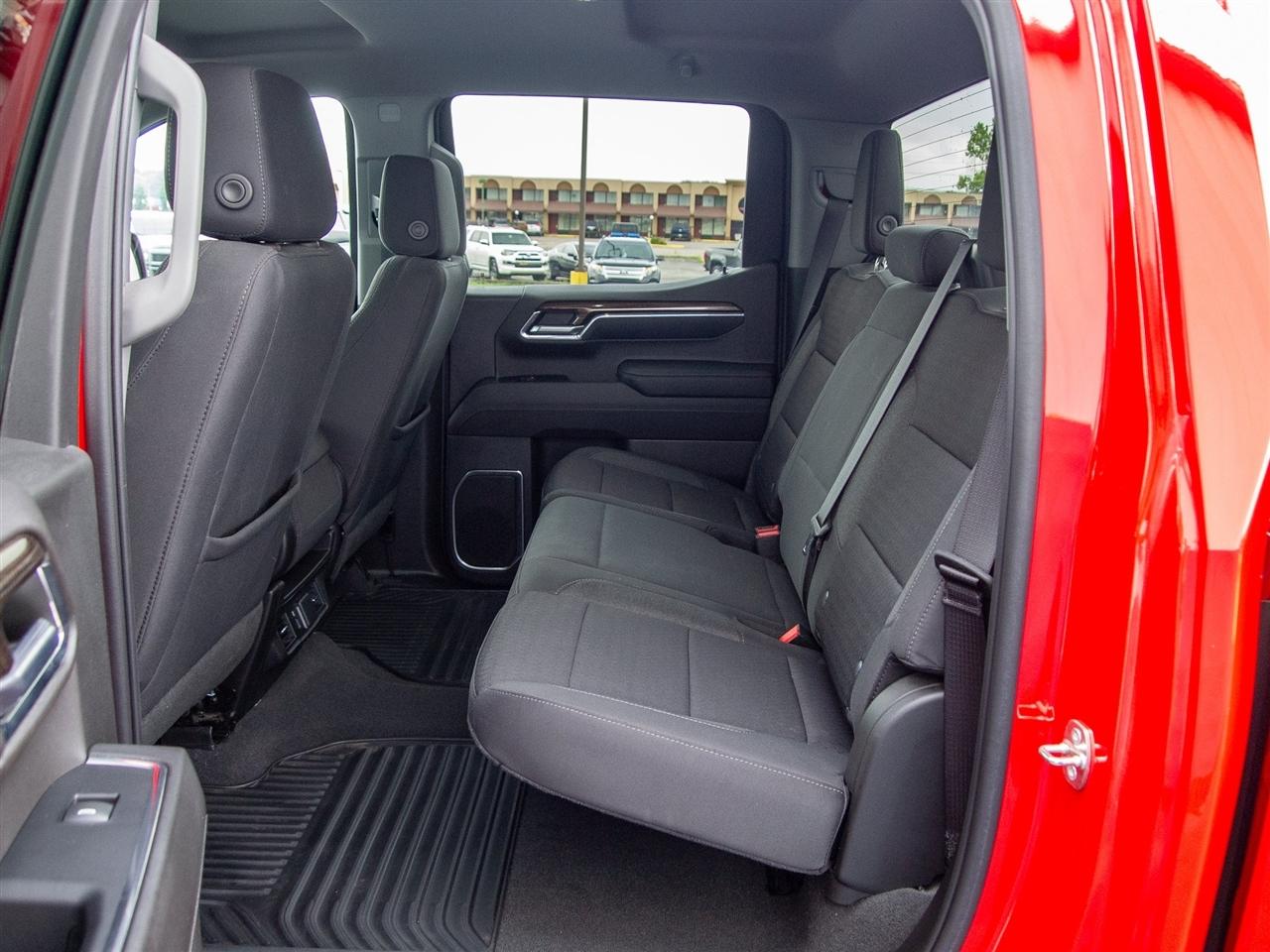 Chevrolet Silverado 1500 4WD Crew Cab 147" LT w/2FL 2023