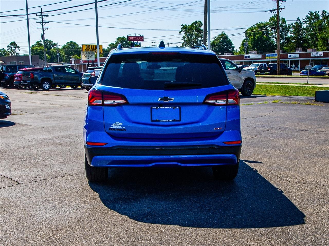 Chevrolet Equinox FWD 4dr RS 2024