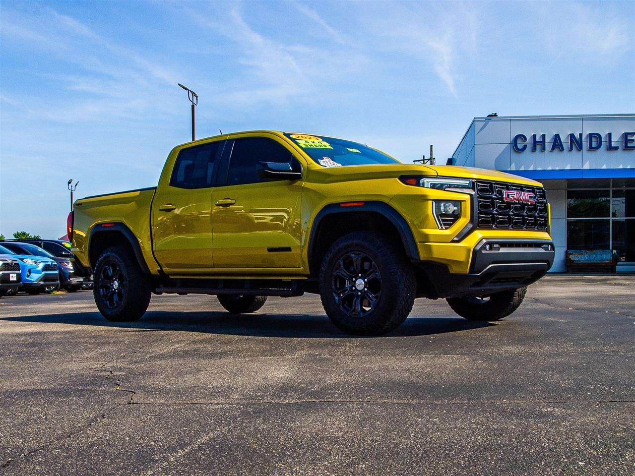 GMC Canyon 4WD Crew Cab Elevation 2023