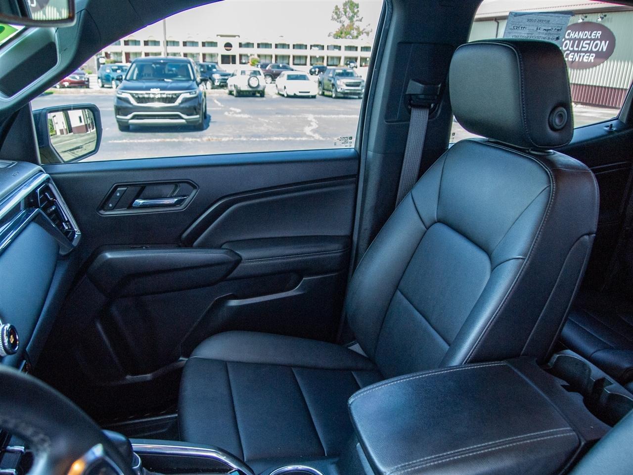 GMC Canyon 4WD Crew Cab Elevation 2023