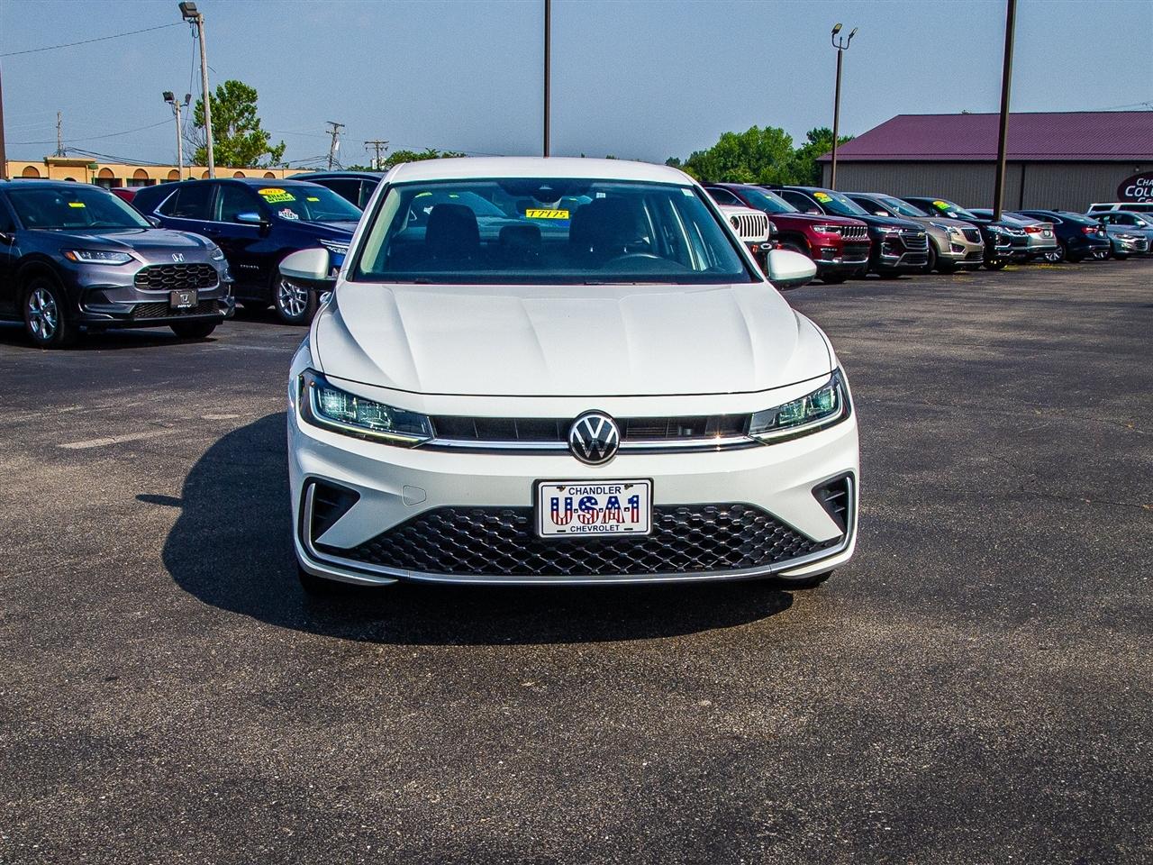 Volkswagen Jetta S Auto 2025