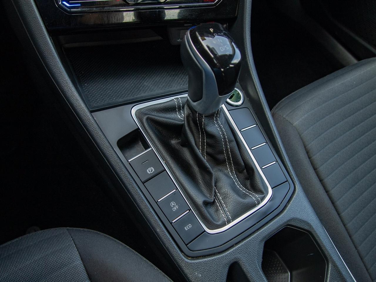 Volkswagen Jetta S Auto 2025