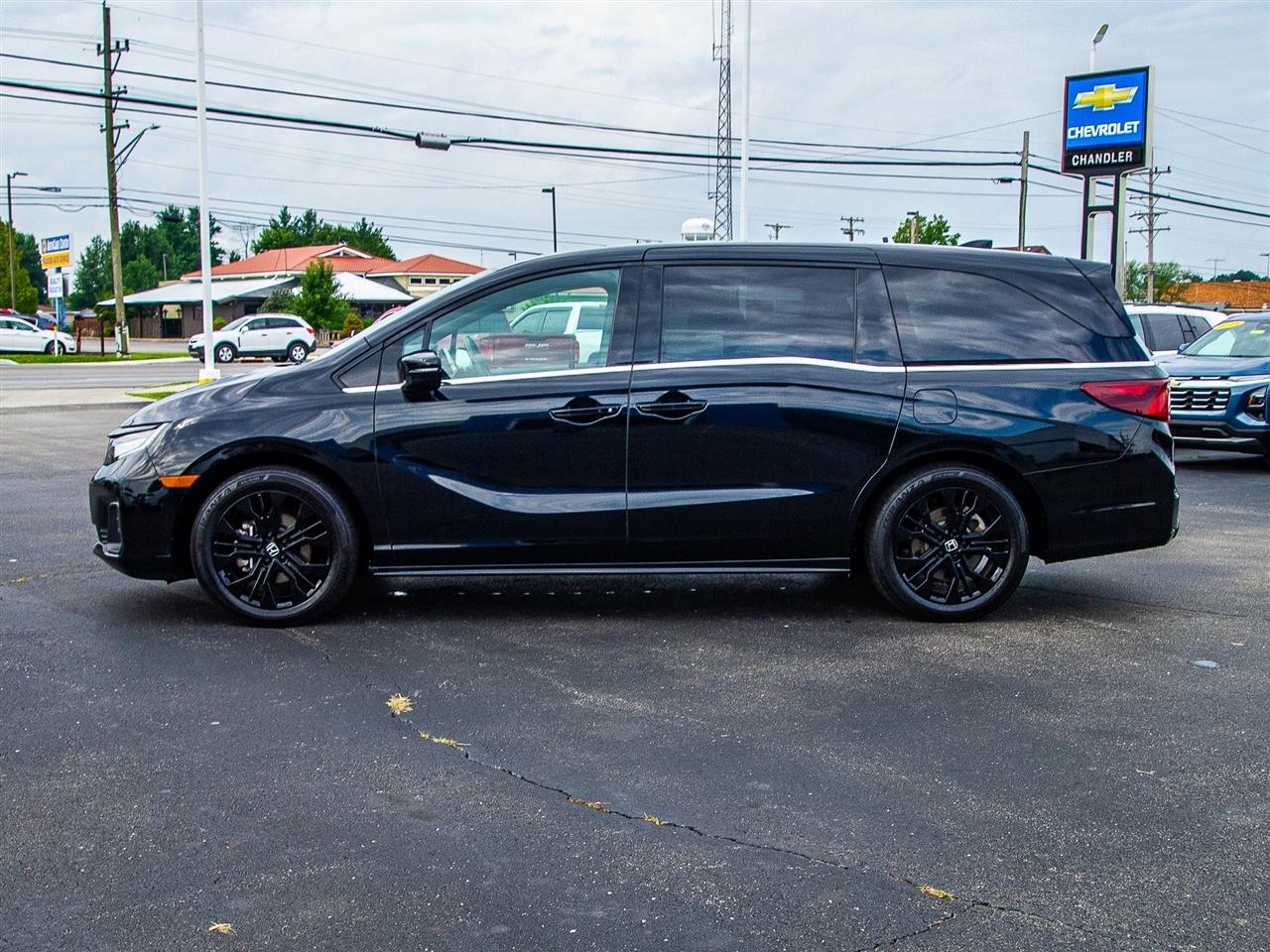 Honda Odyssey Sport-L Auto 2025