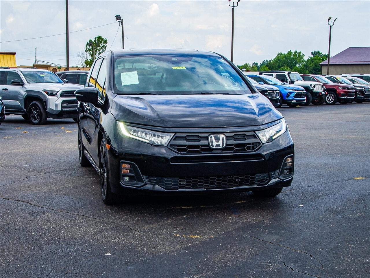 Honda Odyssey Sport-L Auto 2025