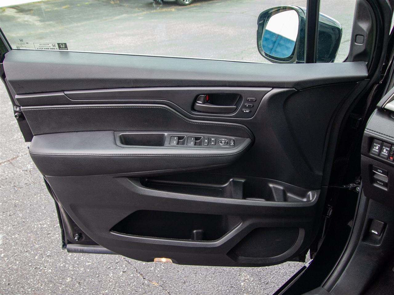 Honda Odyssey Sport-L Auto 2025