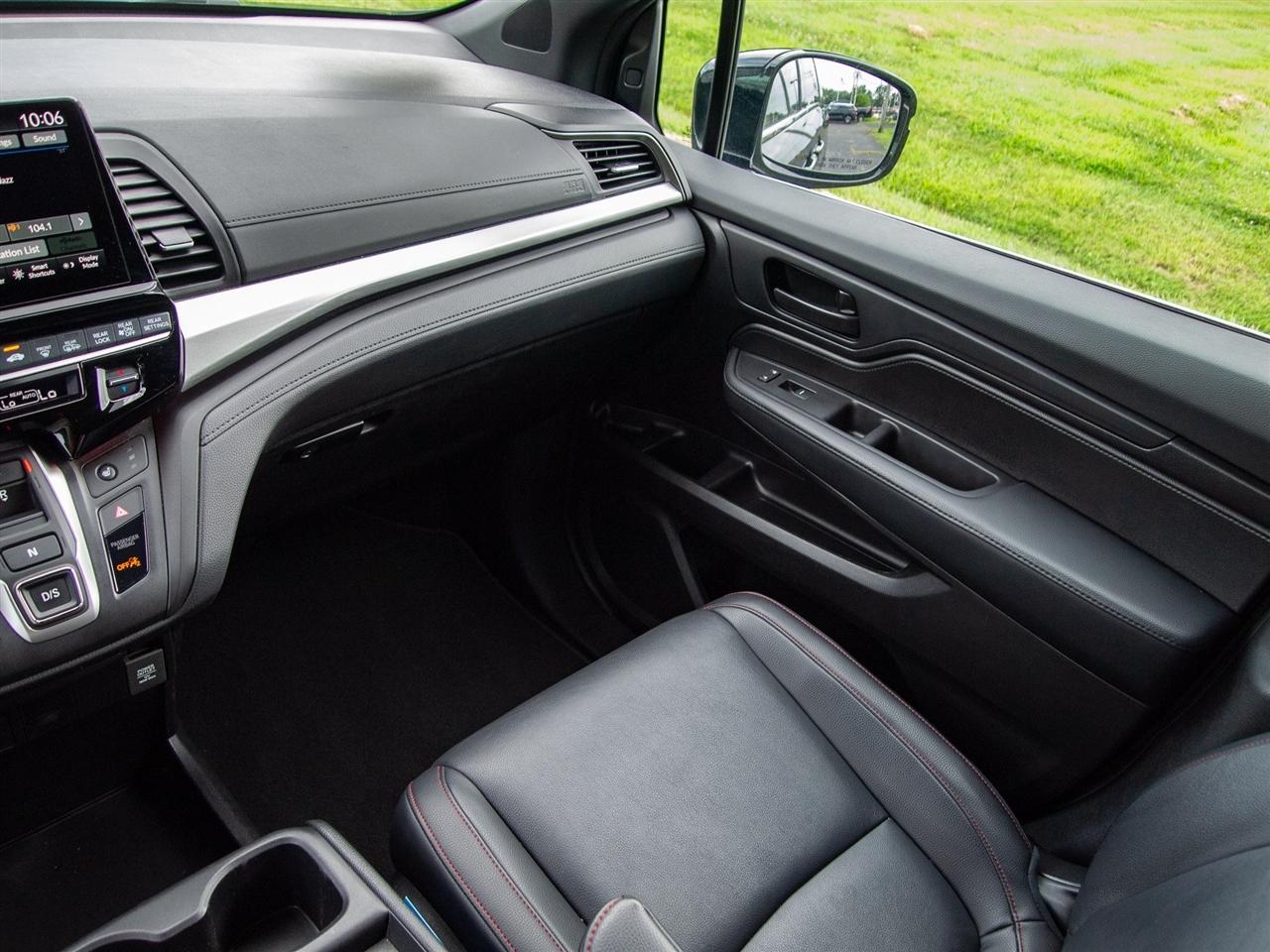 Honda Odyssey Sport-L Auto 2025