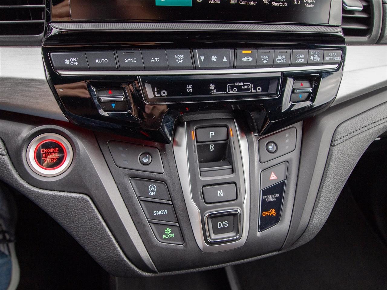 Honda Odyssey Sport-L Auto 2025