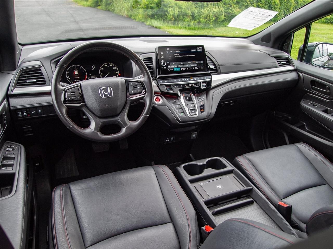 Honda Odyssey Sport-L Auto 2025