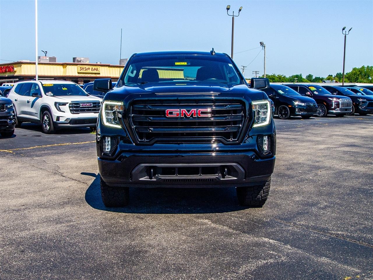 GMC Sierra 1500 4WD Crew Cab 147" Elevation w/3SB 2021