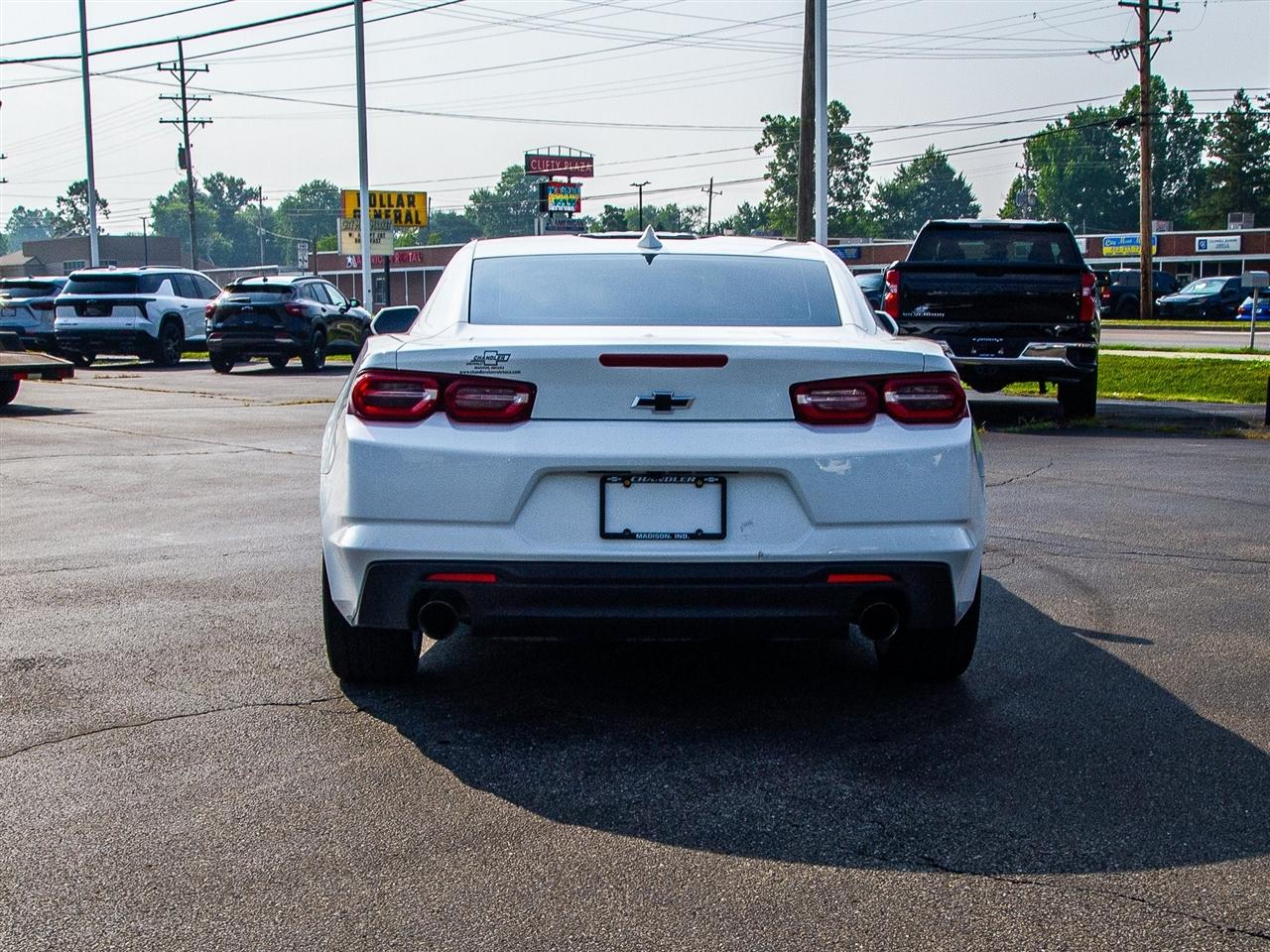 Chevrolet Camaro 2dr Cpe LT1 2022