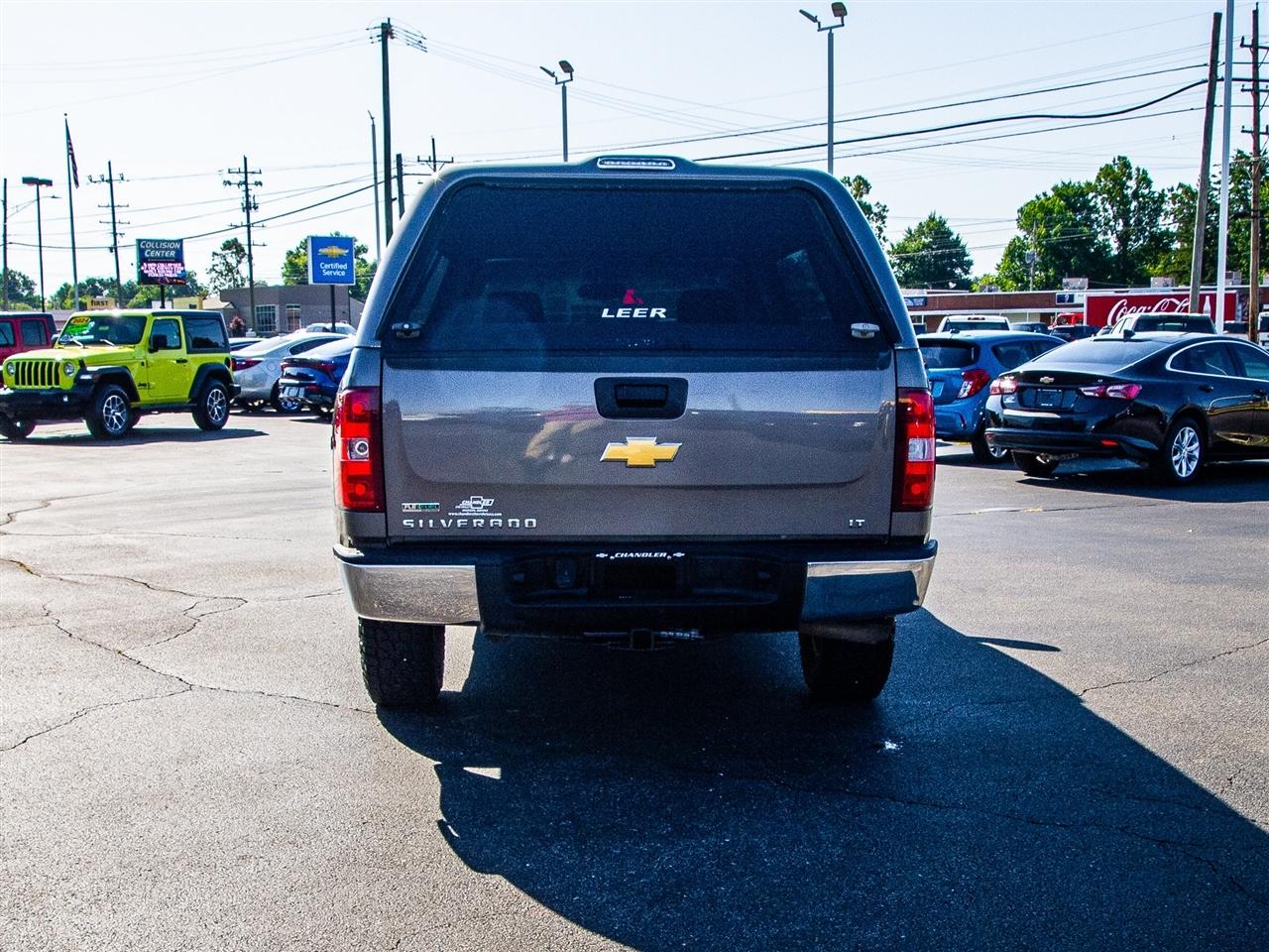 Chevrolet Silverado 1500 4WD Reg Cab 133.0" LT 2012