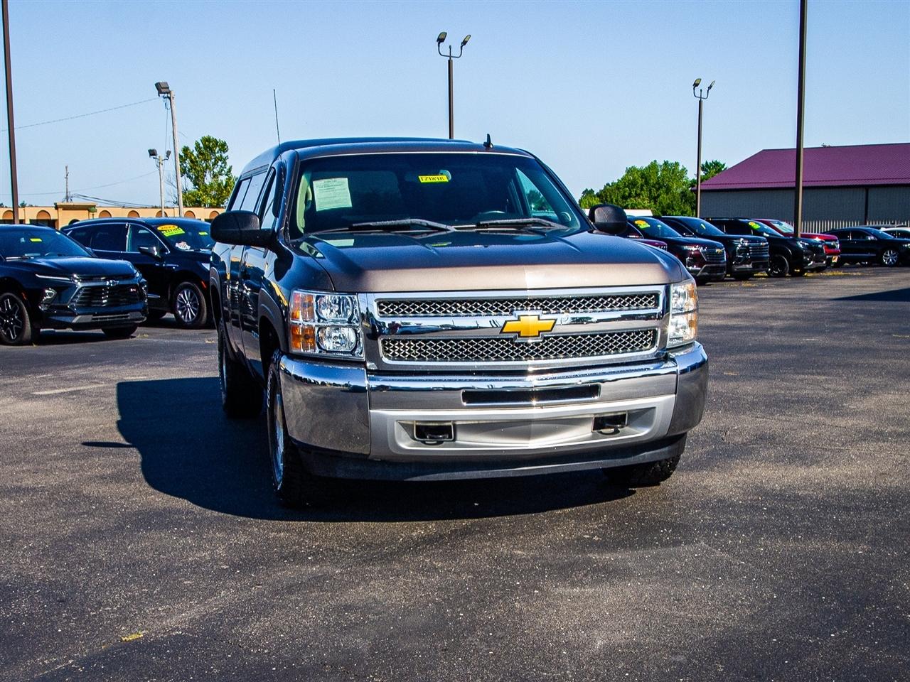 Chevrolet Silverado 1500 4WD Reg Cab 133.0" LT 2012