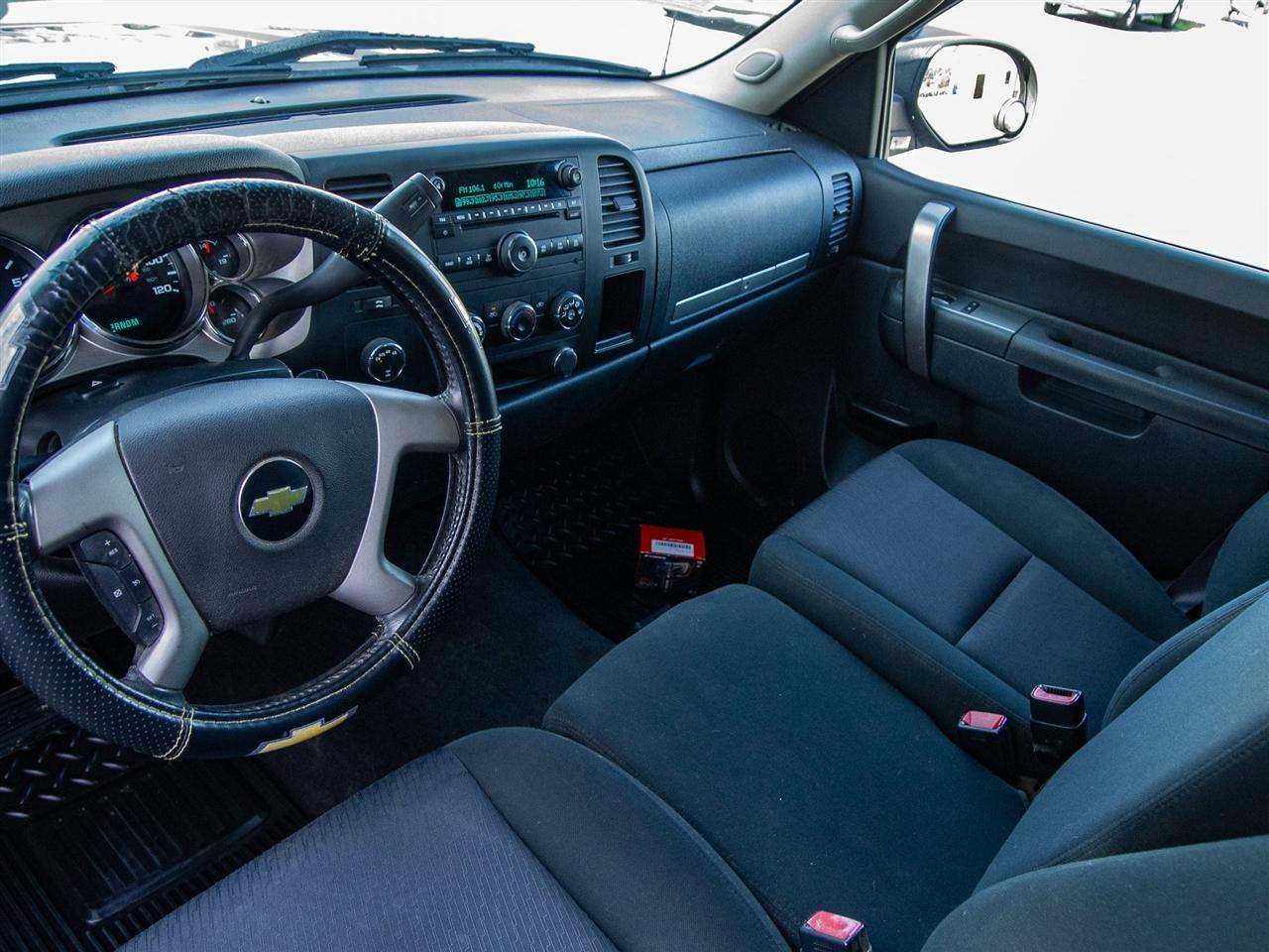 Chevrolet Silverado 1500 4WD Reg Cab 133.0" LT 2012