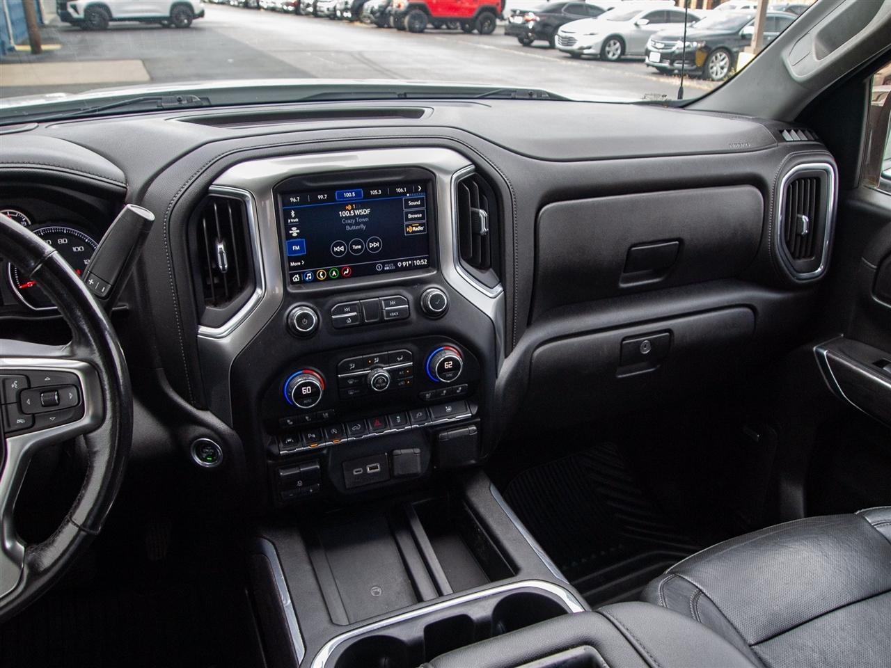 Chevrolet Silverado 1500 4WD Crew Cab 147" LTZ 2020